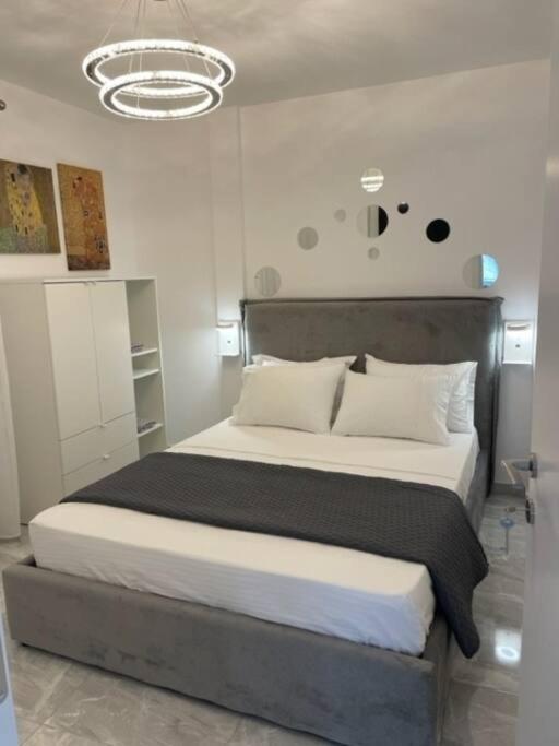 Flowery Penthouse In City Centre Of Thessaloniki Exterior photo
